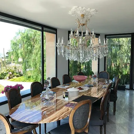 La Casa Di Sissi לינה וארוחת בוקר סנרמו